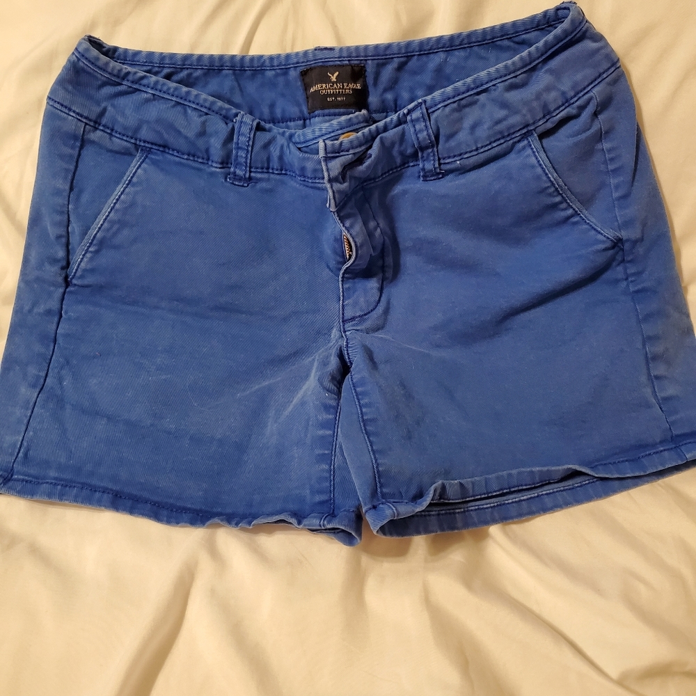 American Eagle blue shorts